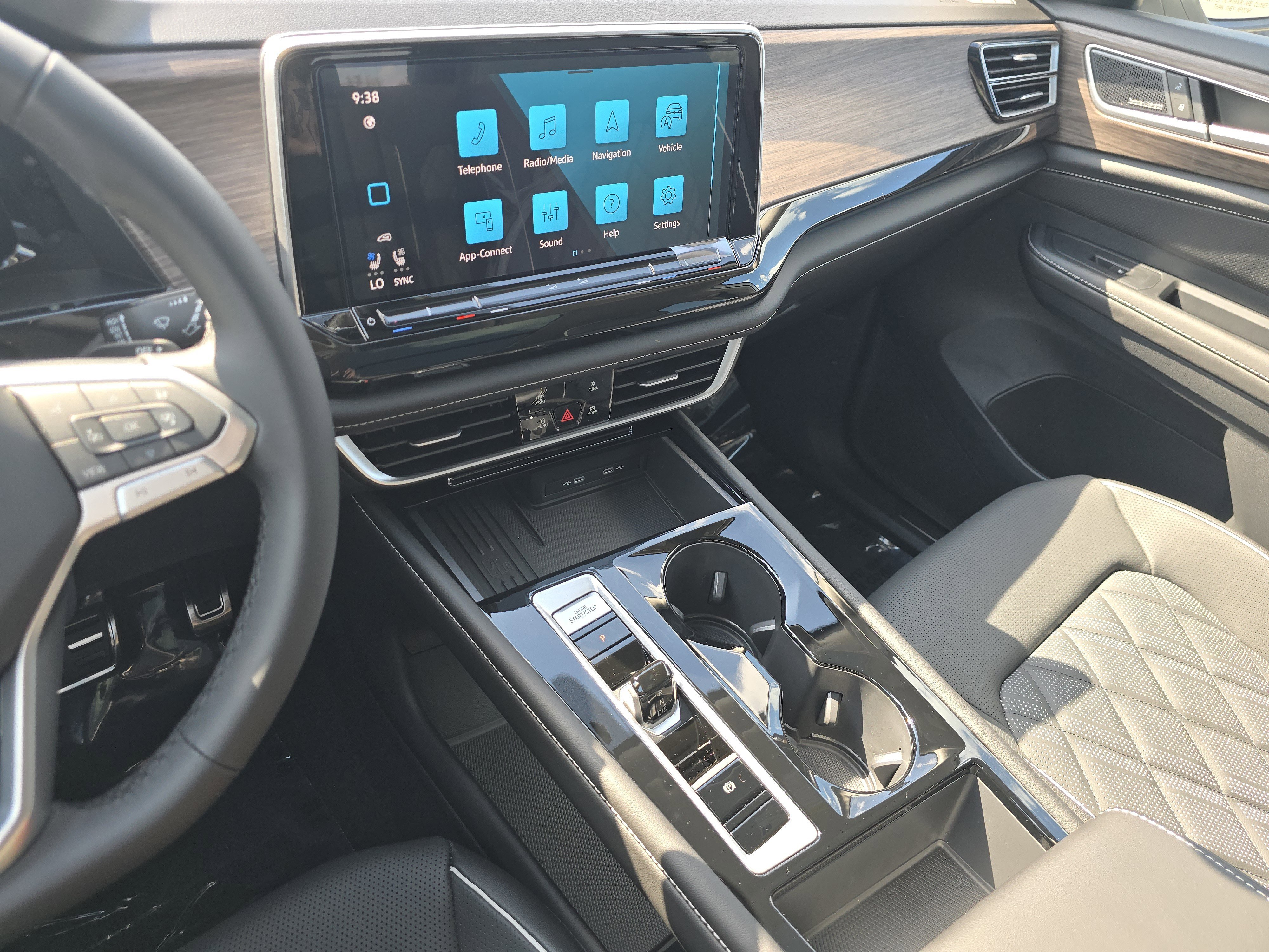 New 2026 Volkswagen Atlas SEL Premium R-Line image 25