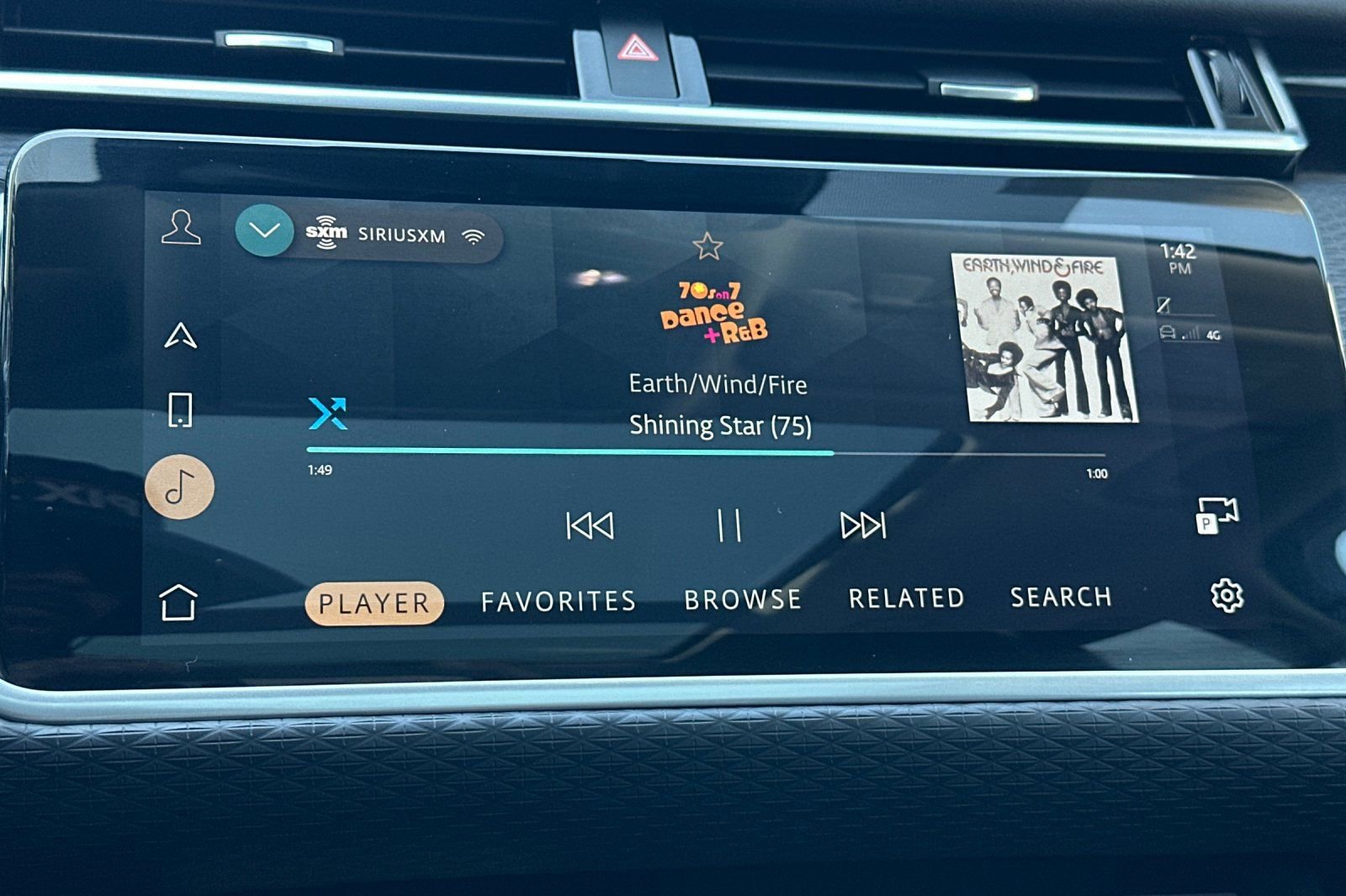 Used 2022 Land Rover Range Rover Velar S image 18