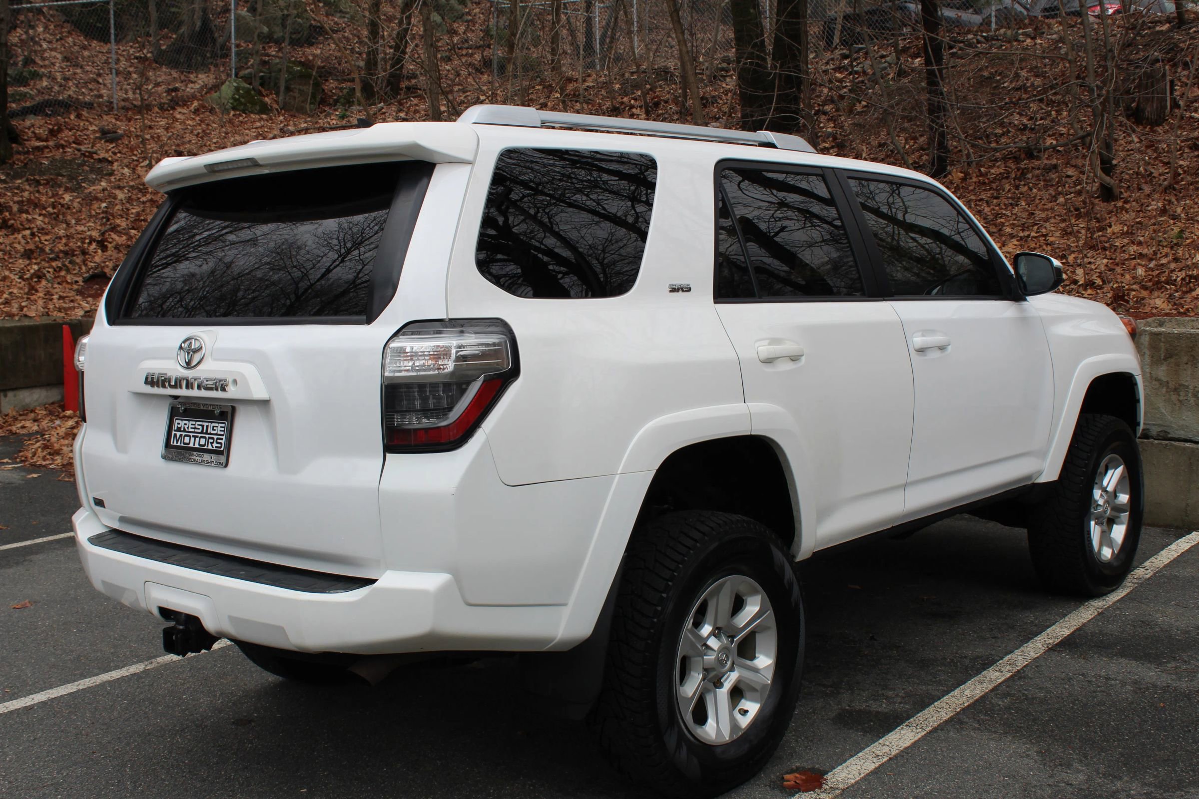 Used 2015 Toyota 4Runner SR5 image 9