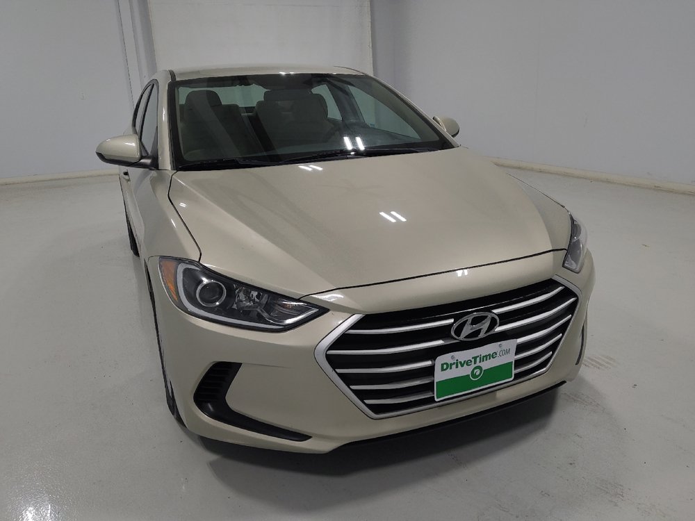 Used 2018 Hyundai Elantra SE w/ SE Connectivity Package 04 FWD image 14