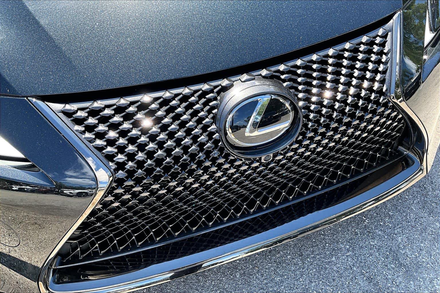 Used 2024 Lexus LC 500 Convertible RWD image 29