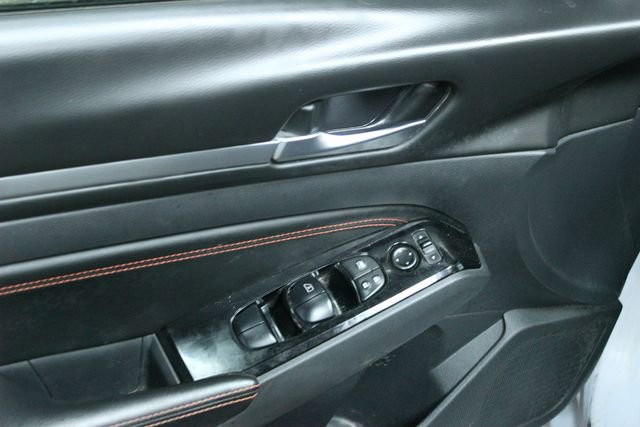 Used 2023 Nissan Altima 2.5 SR image 13