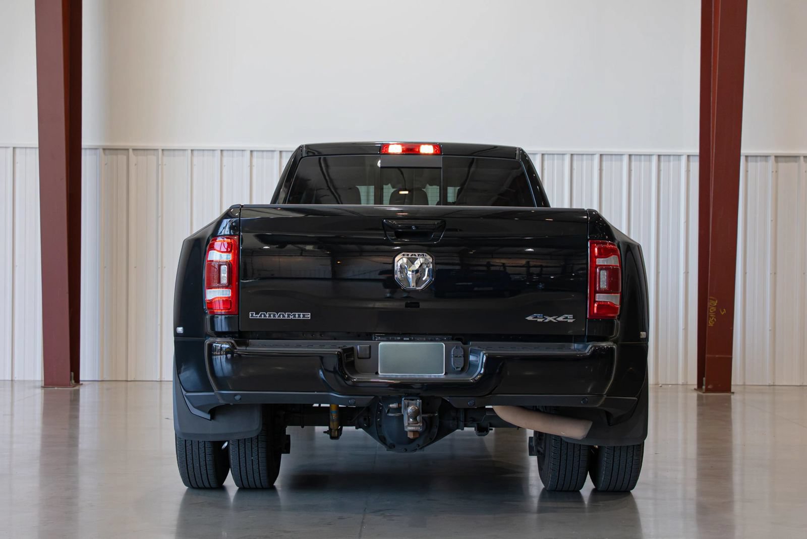 Used 2023 RAM 3500 Laramie AWD/4WD image 15