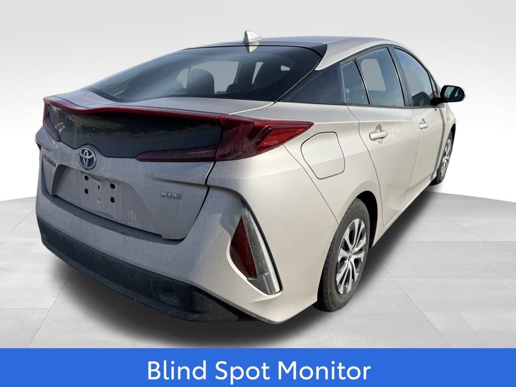 Used 2021 Toyota Prius Prime XLE image 3