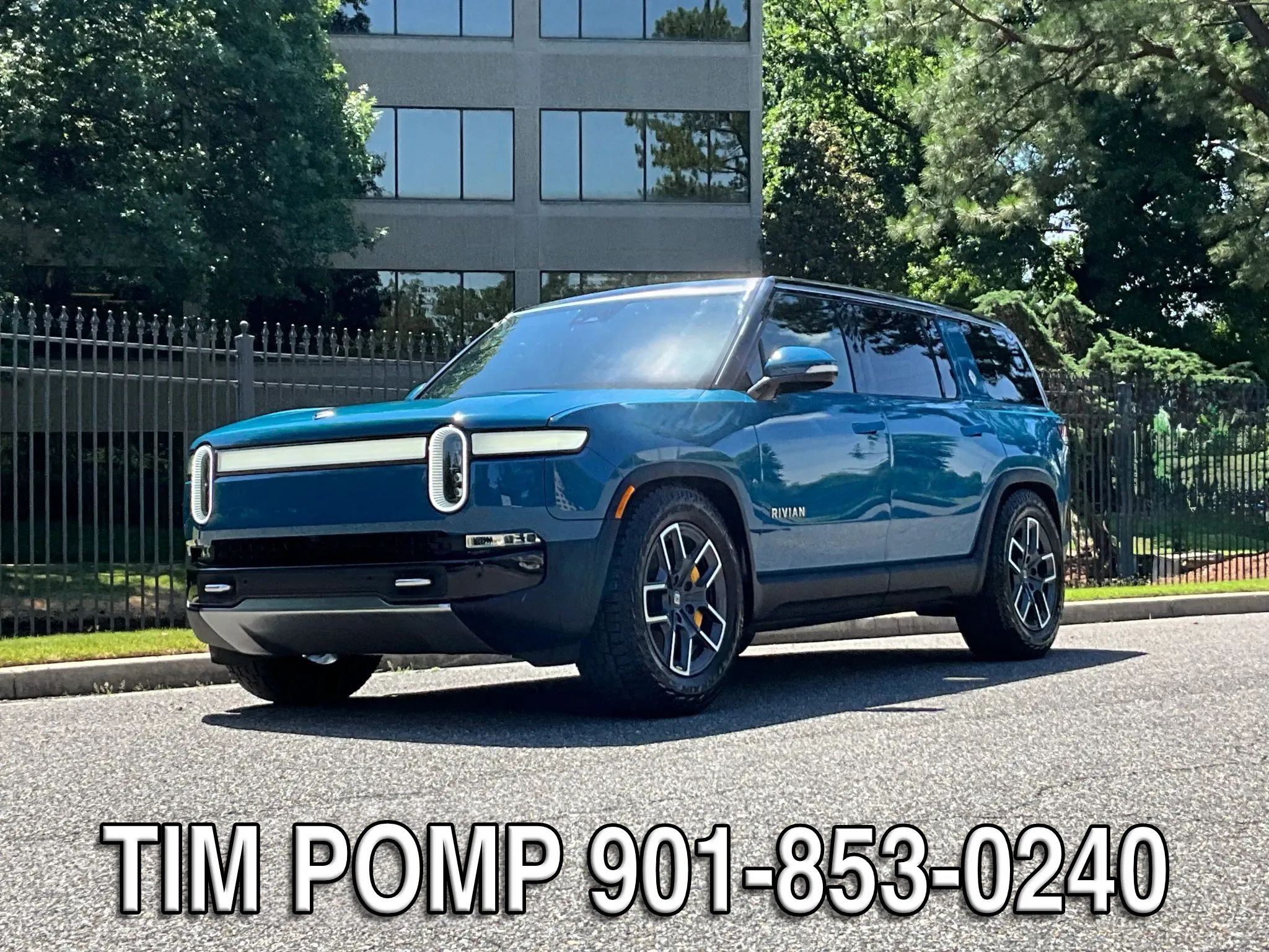 Used 2023 Rivian R1S Adventure