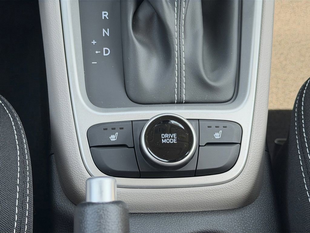 New 2026 Hyundai Venue SEL FWD image 18