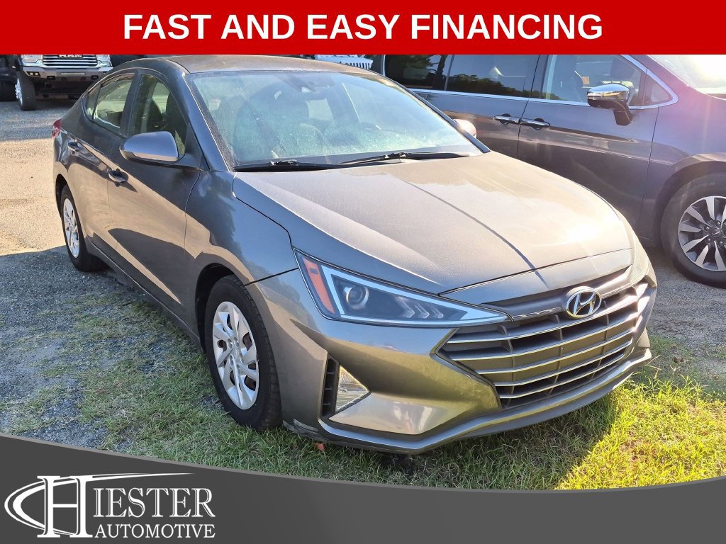 Used 2020 Hyundai Elantra SE w/ Cargo Package (C1)