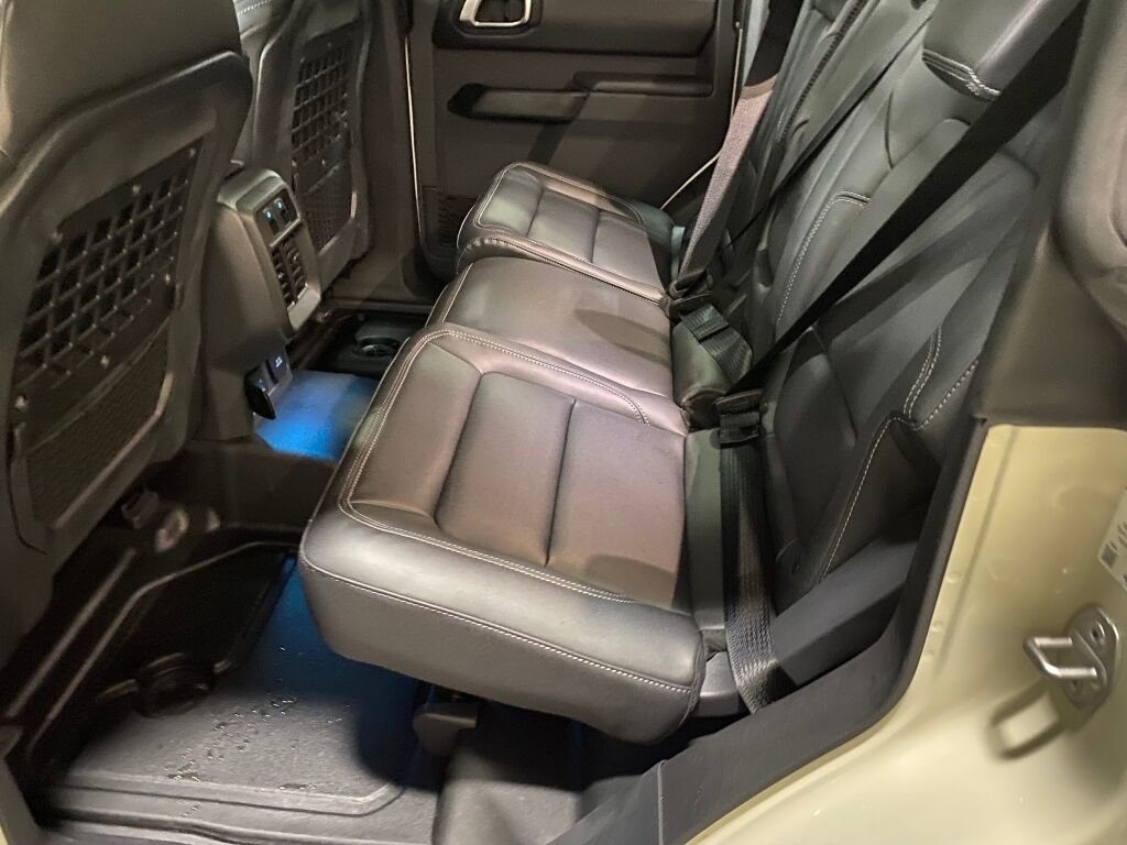 New 2025 Ford Bronco Badlands w/ Sasquatch Package image 16