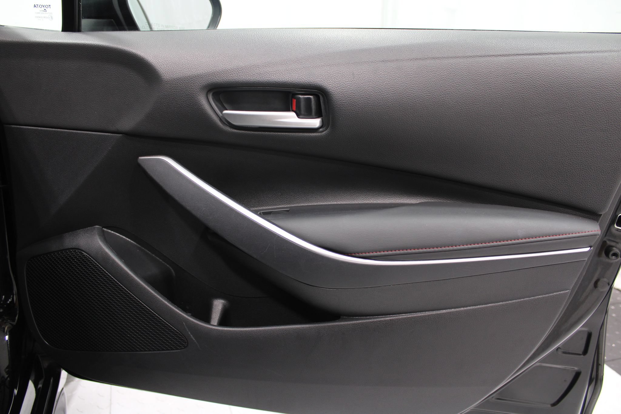 Used 2024 Toyota Corolla SE FWD image 23