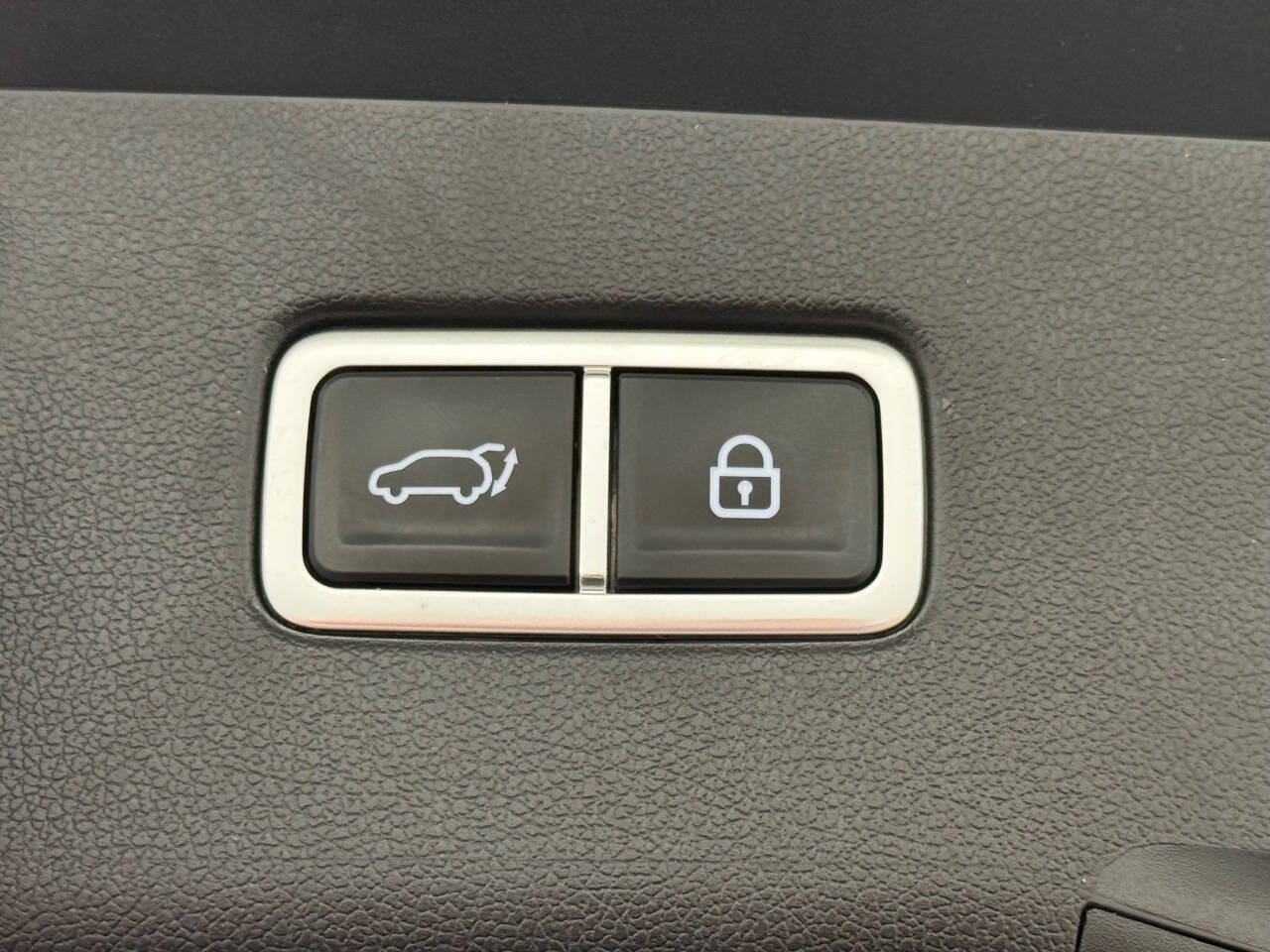 Used 2021 Kia Sorento EX AWD/4WD image 19