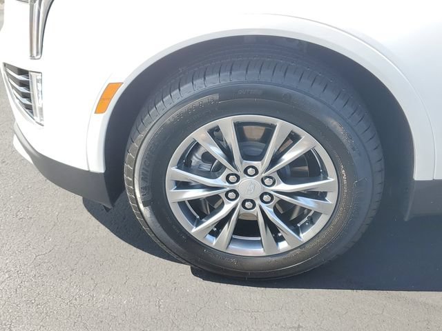 Certified 2023 Cadillac XT5 Premium Luxury w/ LPO, Premium Carpet Package FWD image 11