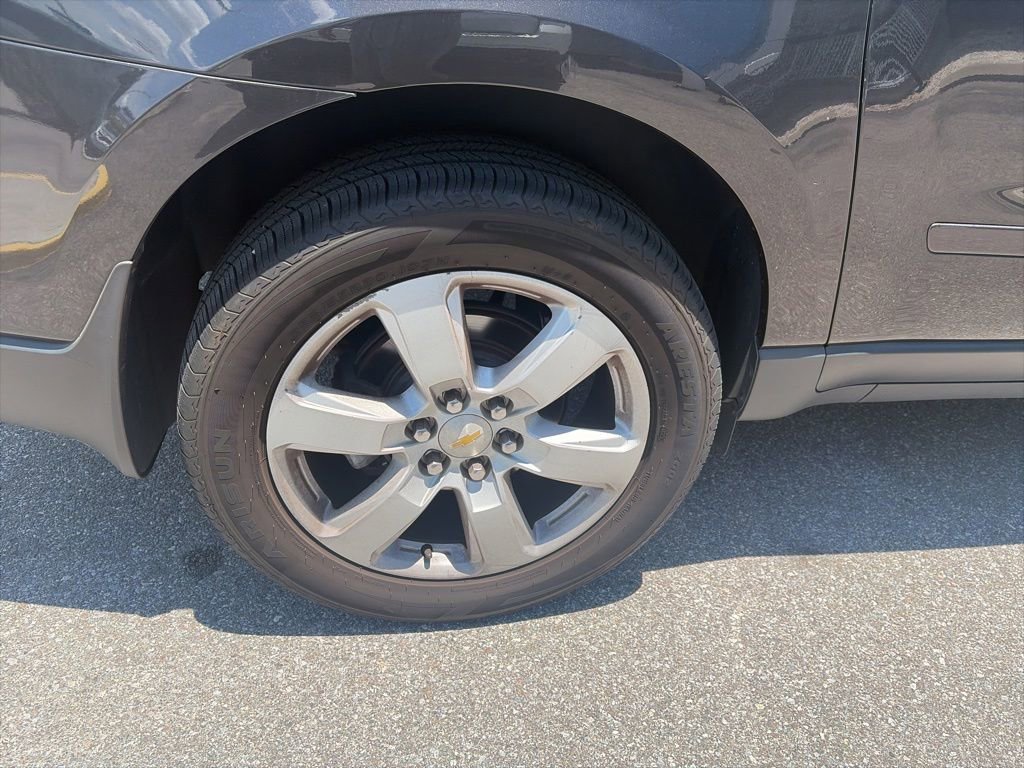 Used 2016 Chevrolet Traverse LT w/ Style and Technology Package FWD image 6