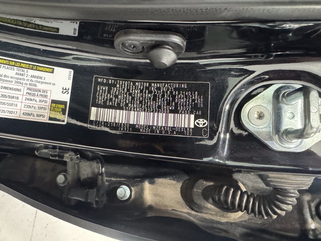 Used 2025 Toyota Corolla LE FWD image 36