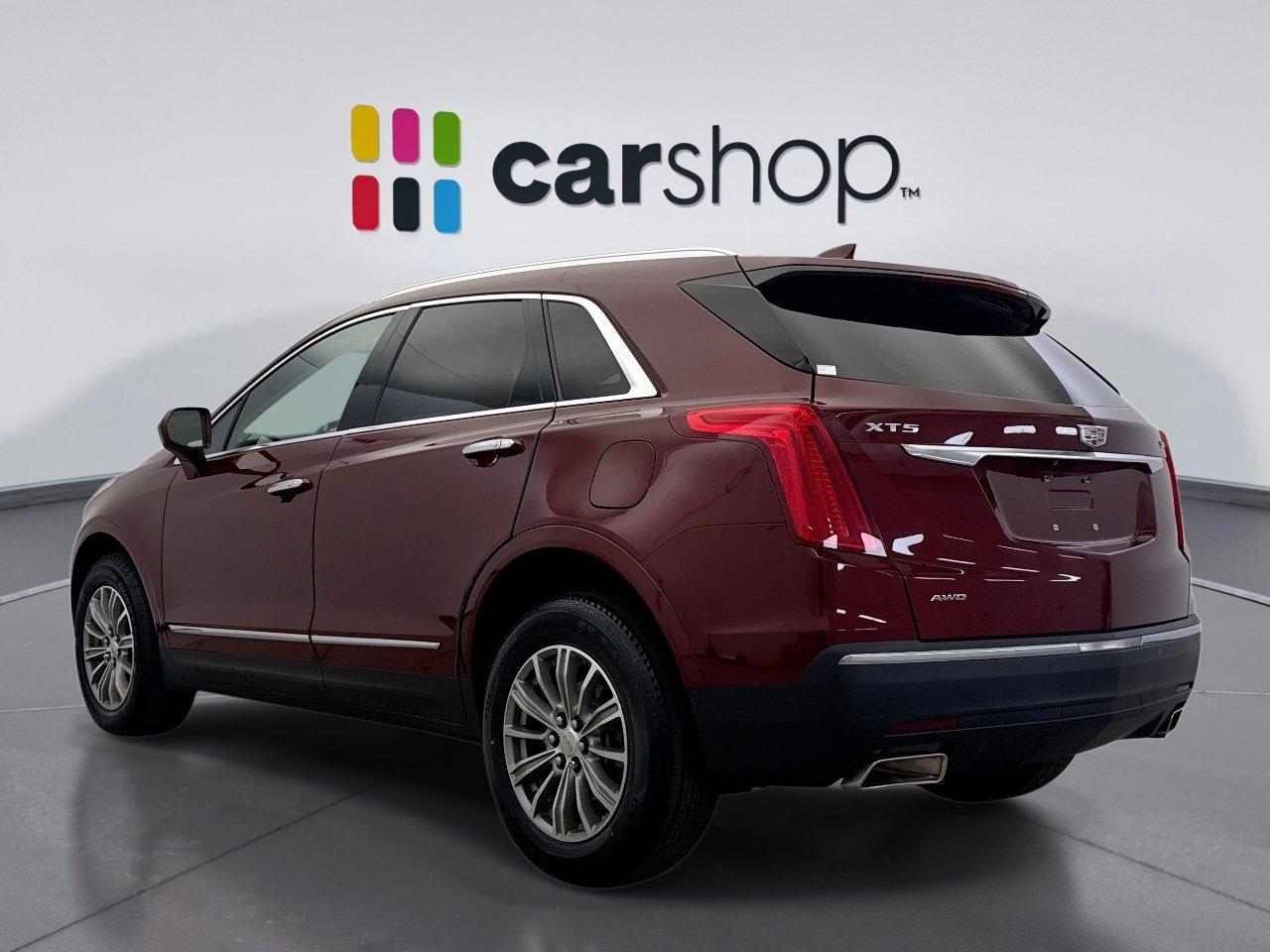 Used 2017 Cadillac XT5 Luxury w/ LPO, Wheel Lock Package image 3