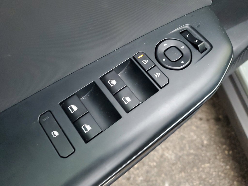 Certified 2025 Kia K4 LXS image 18