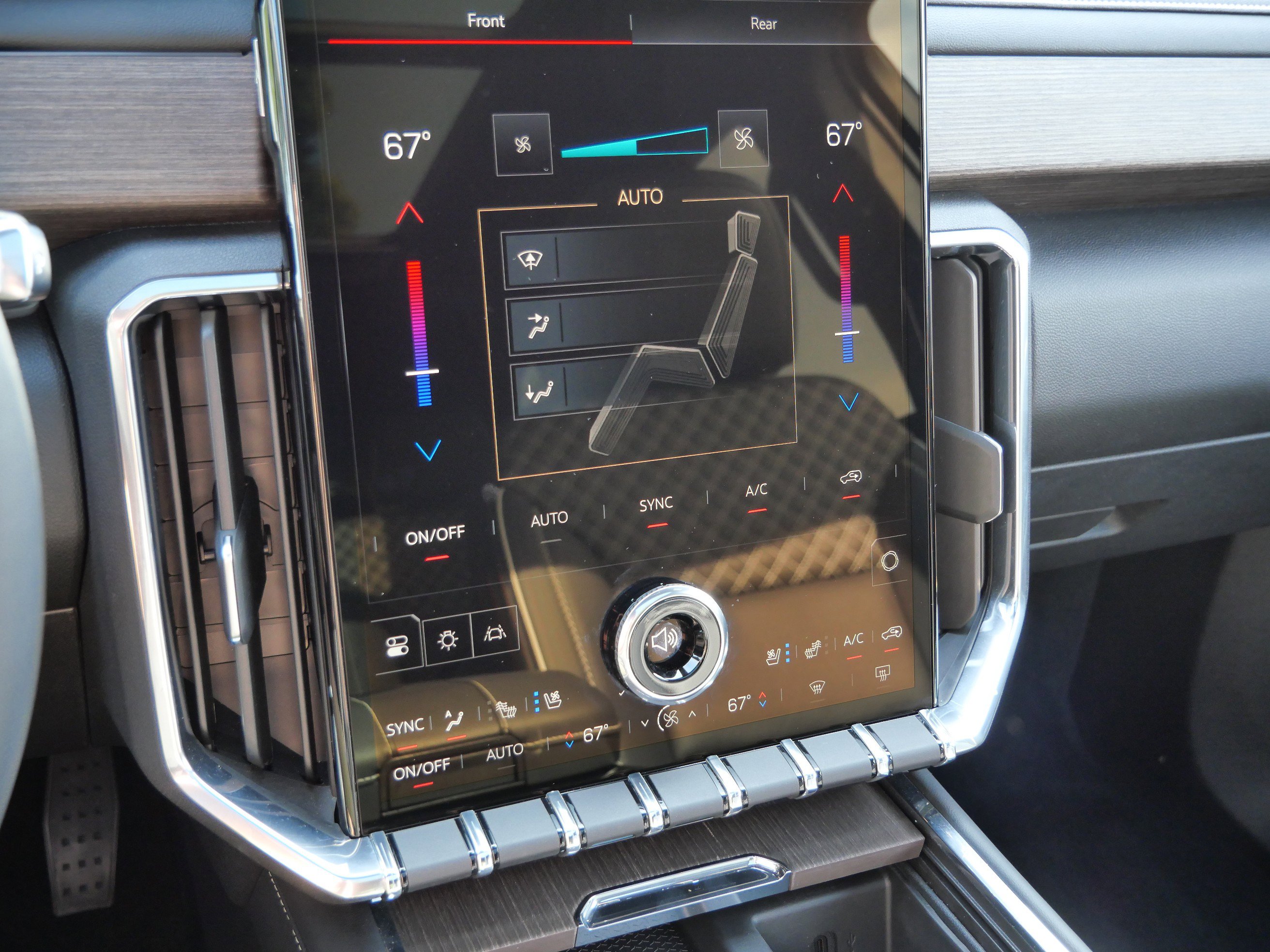 Used 2024 GMC Acadia Denali w/ Super Cruise Package image 22