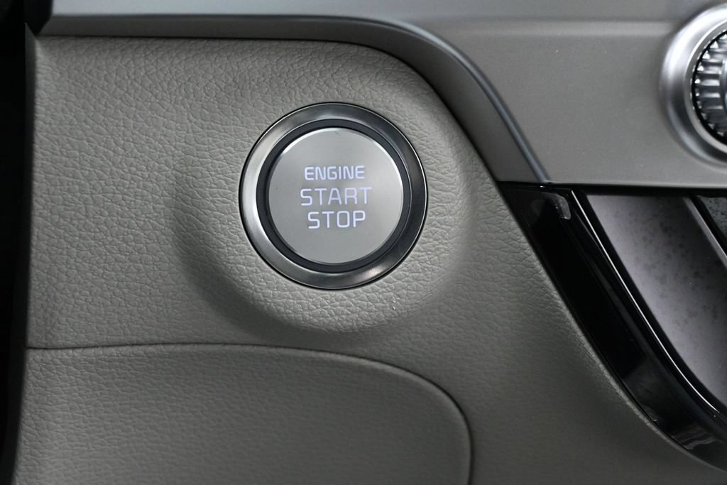 Used 2025 Kia Telluride S FWD image 31