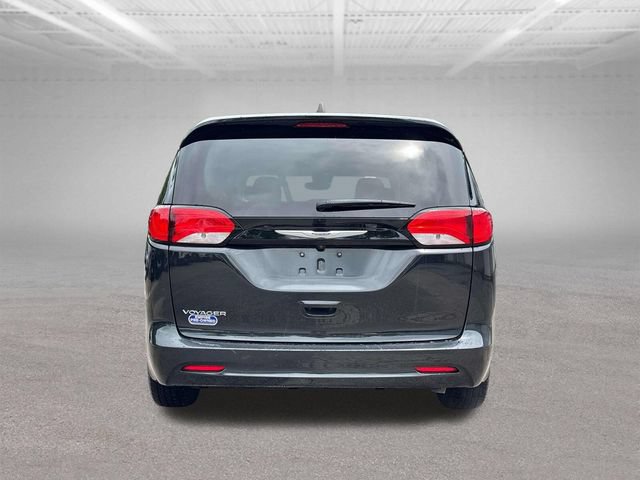 Used 2023 Chrysler Voyager LX FWD image 6