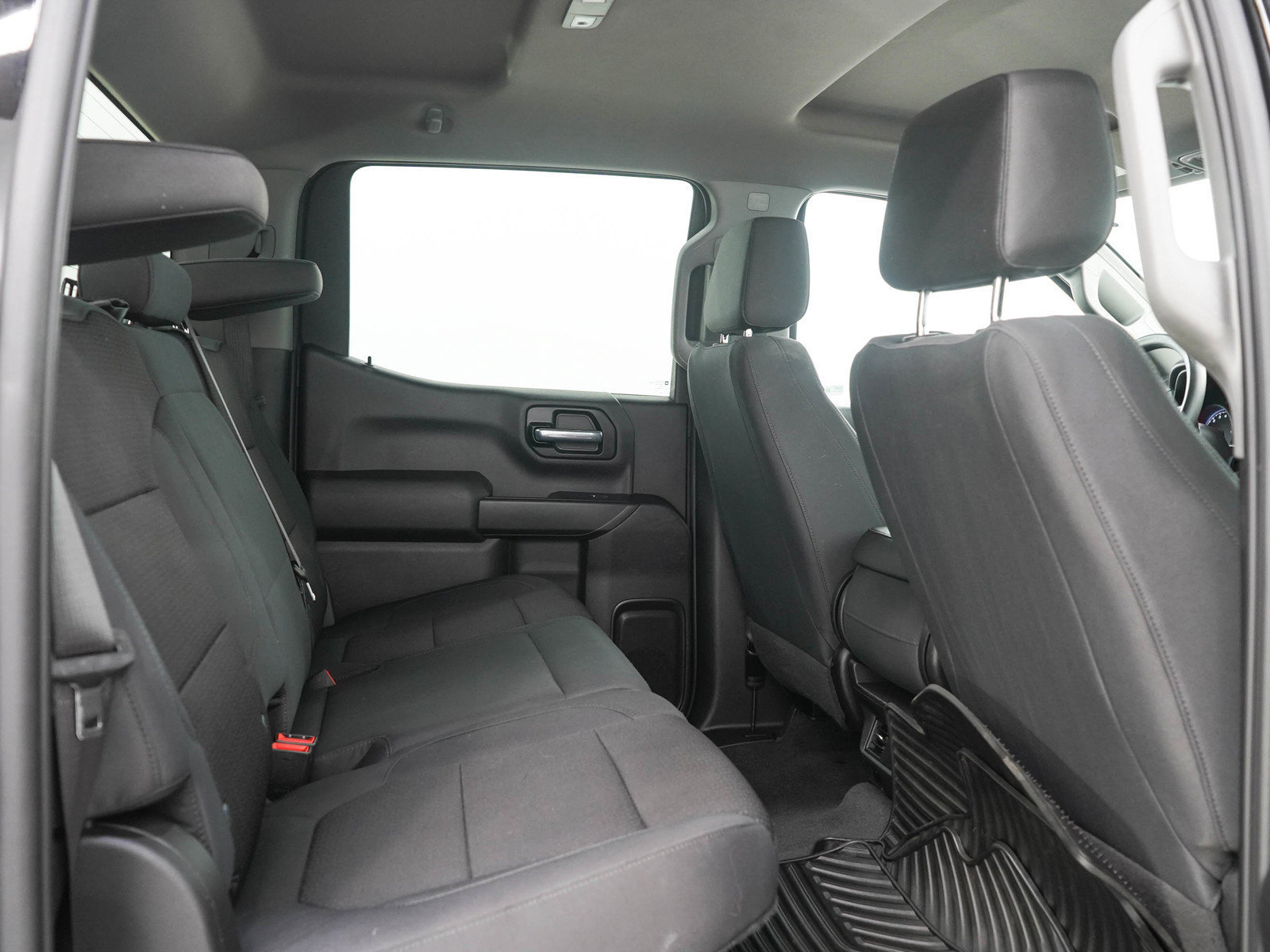 Used 2020 Chevrolet Silverado 1500 Custom w/ Custom Value Package AWD/4WD image 14