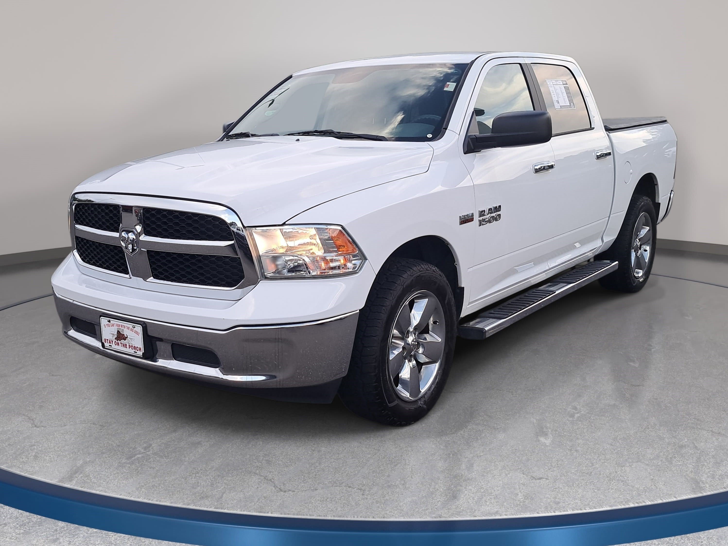 Used 2018 RAM 1500 Classic SLT AWD/4WD image 1