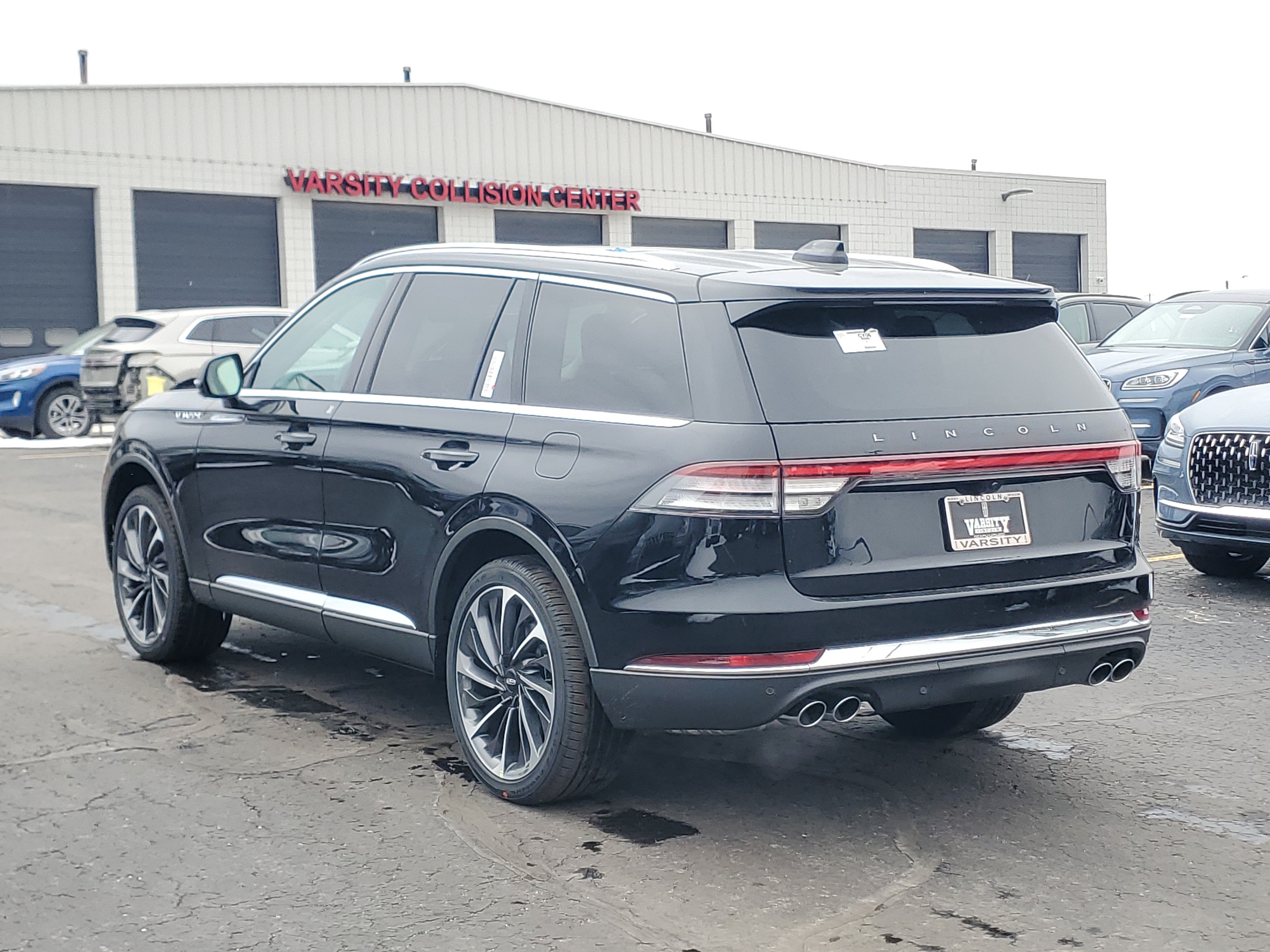 New 2026 Lincoln Aviator Reserve AWD/4WD image 3