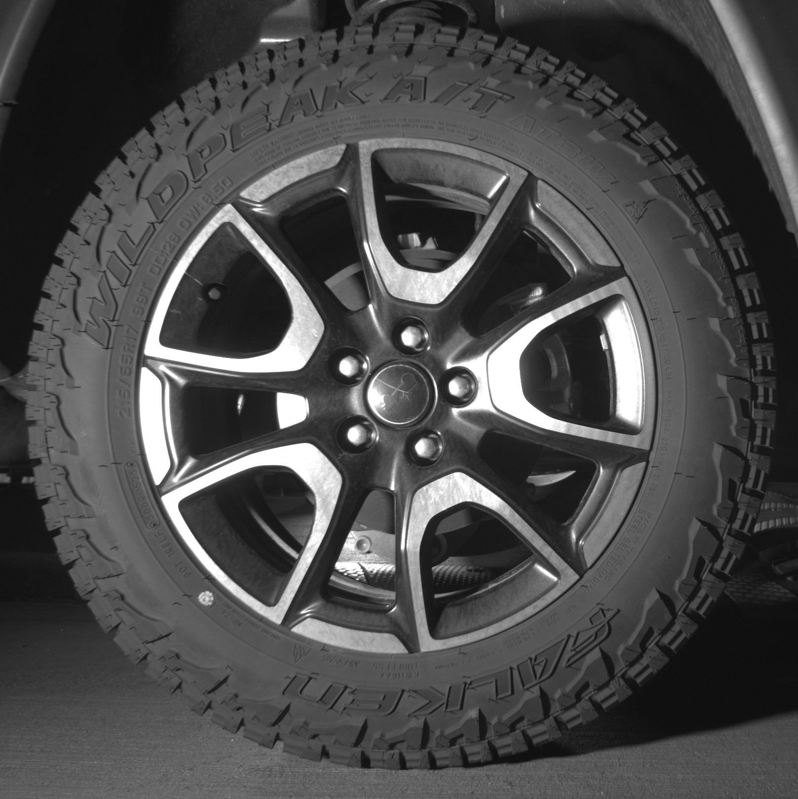 Used 2025 Jeep Compass Trailhawk AWD/4WD image 15