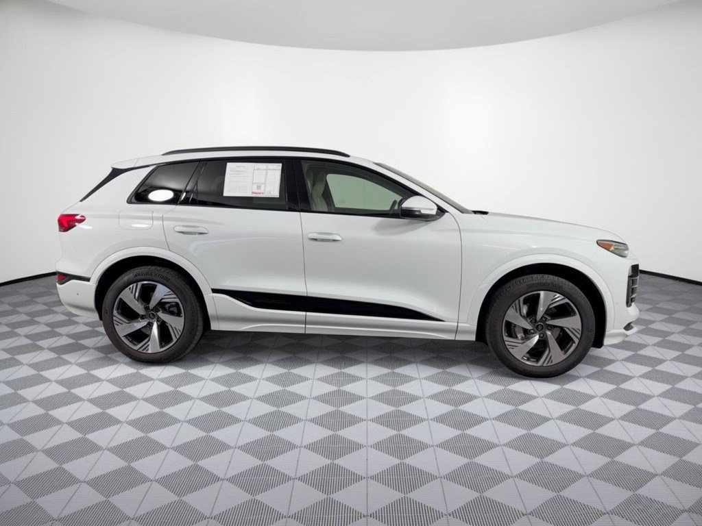 Certified 2025 Audi Q6 e-tron Premium Plus w/ Premium Plus AWD/4WD image 8