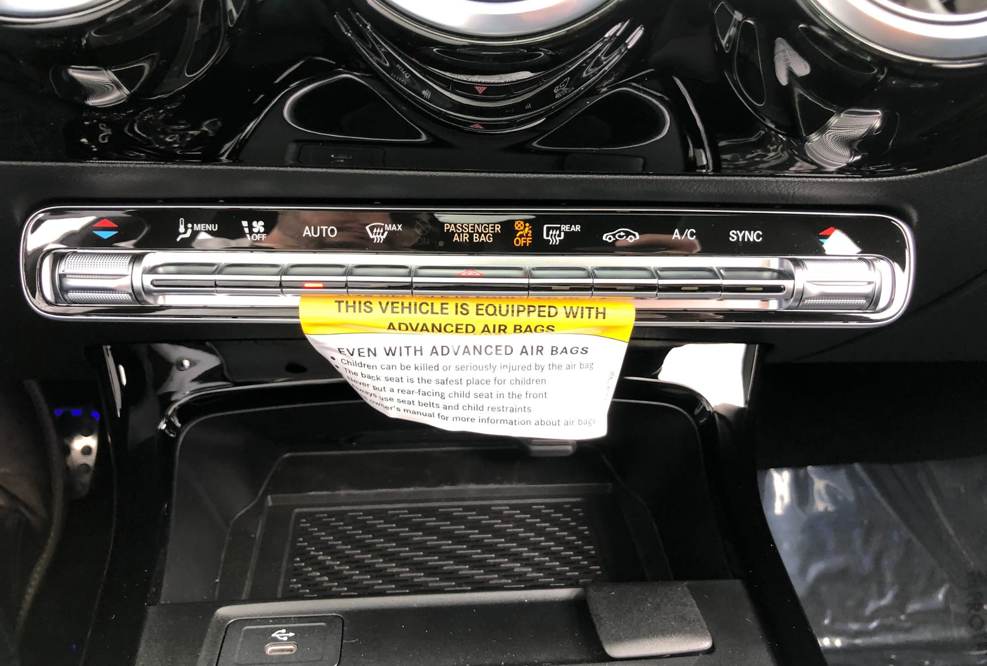 New 2025 Mercedes-Benz CLA 250 4MATIC image 26