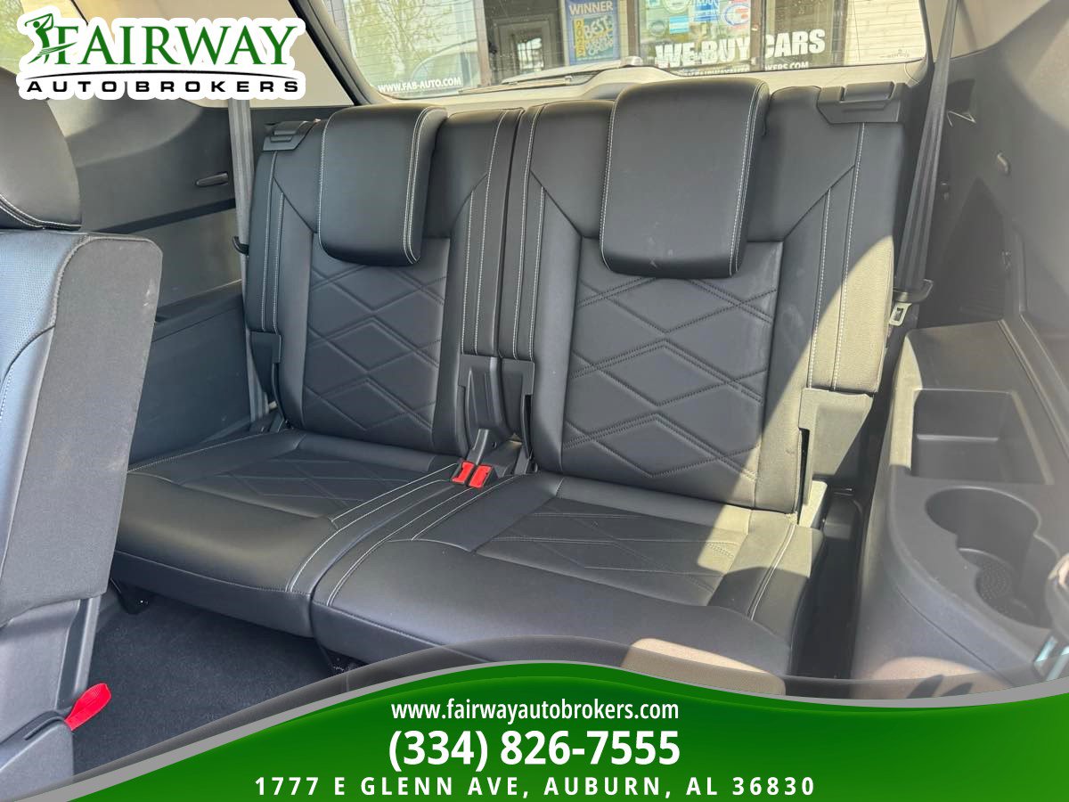 Used 2025 Volkswagen Atlas SE AWD/4WD image 14