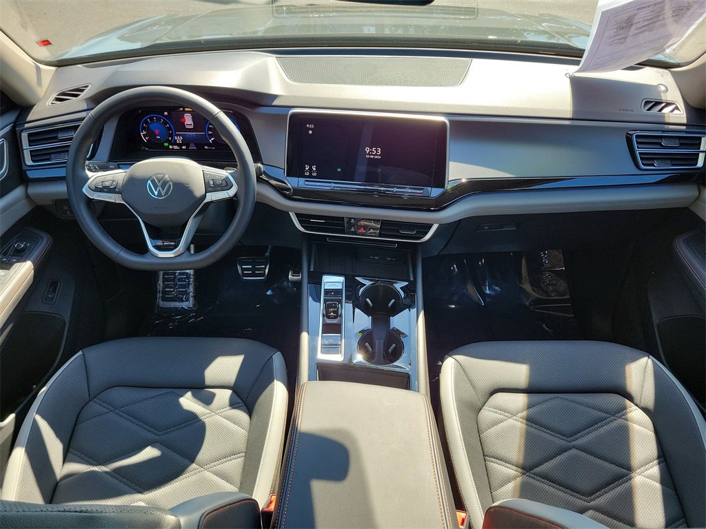 Certified 2025 Volkswagen Atlas Peak Edition SE image 16