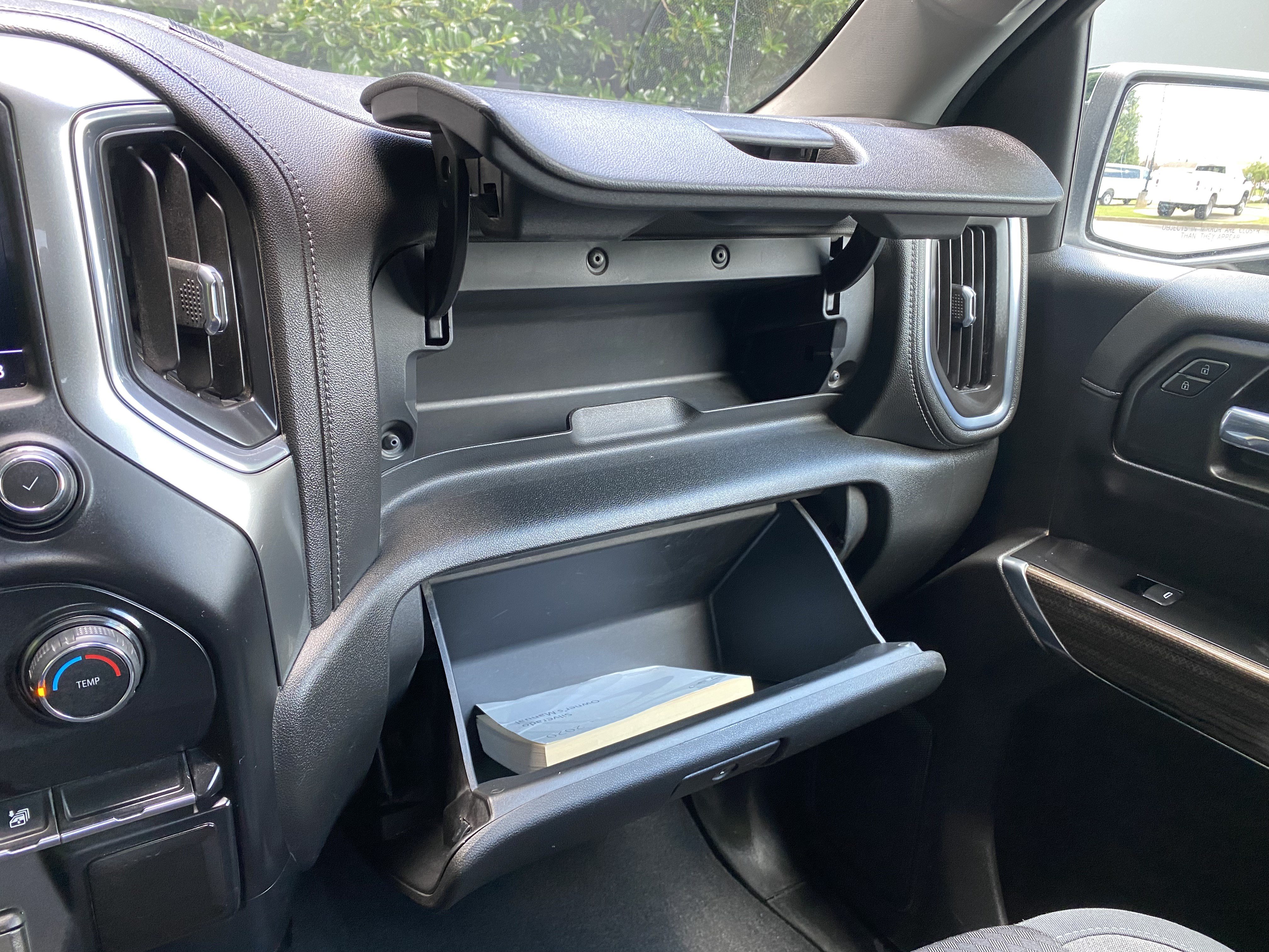 Used 2020 Chevrolet Silverado 1500 LT w/ Trailering Package AWD/4WD image 29