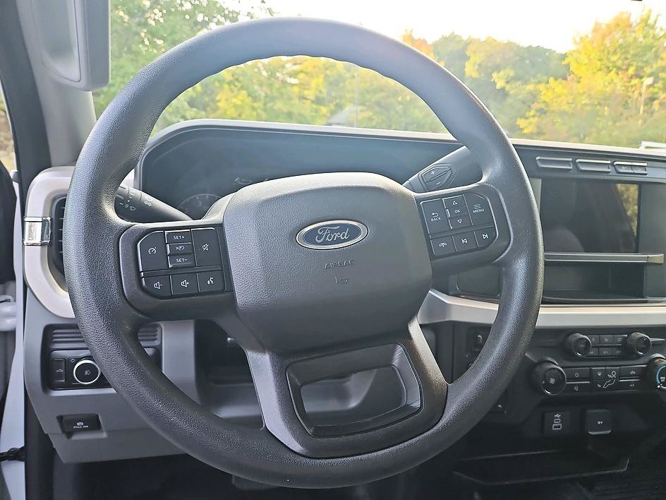 Used 2024 Ford F250 XL w/ XL Driver Assist Package AWD/4WD image 15