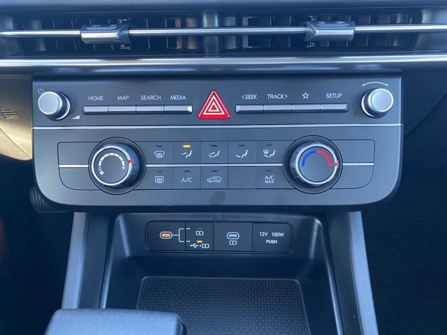 New 2025 Hyundai Tucson SE image 18