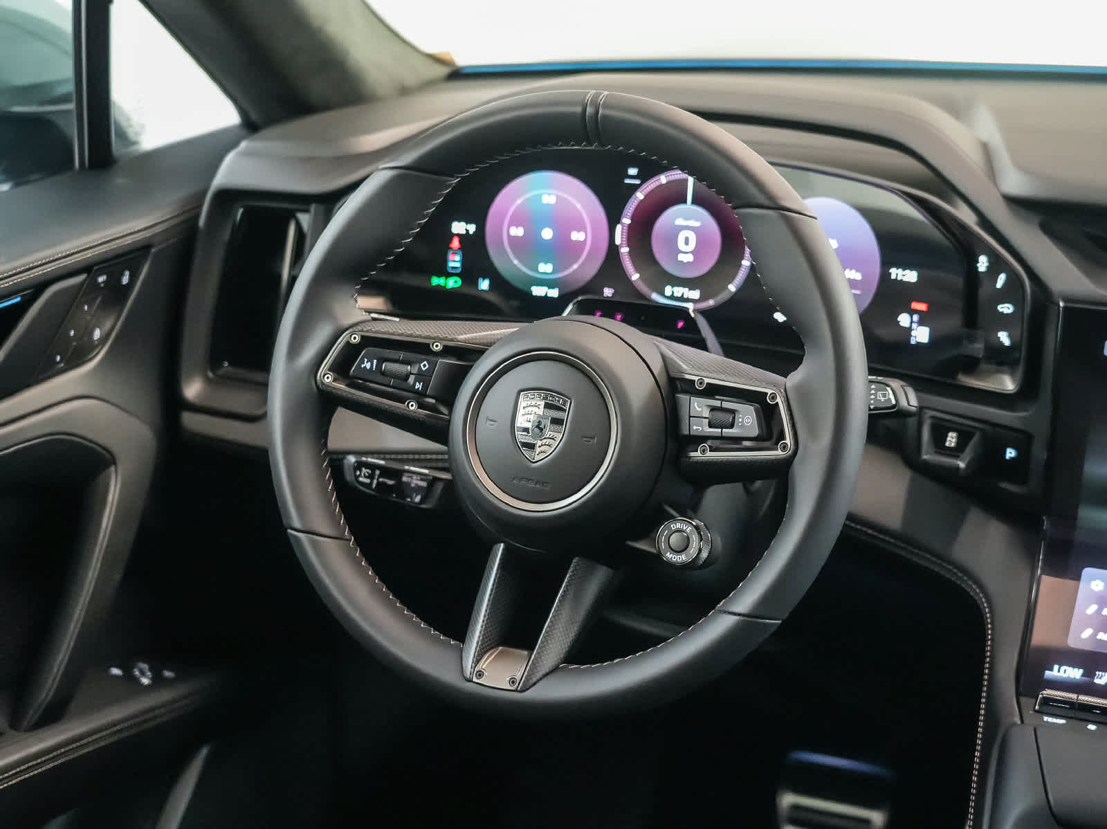 New 2026 Porsche Cayenne Turbo Electric AWD/4WD image 19