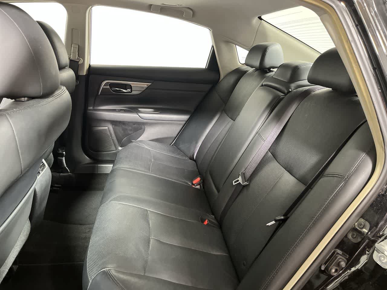 Used 2013 Nissan Altima 2.5 SL w/ Technology Pkg FWD image 28