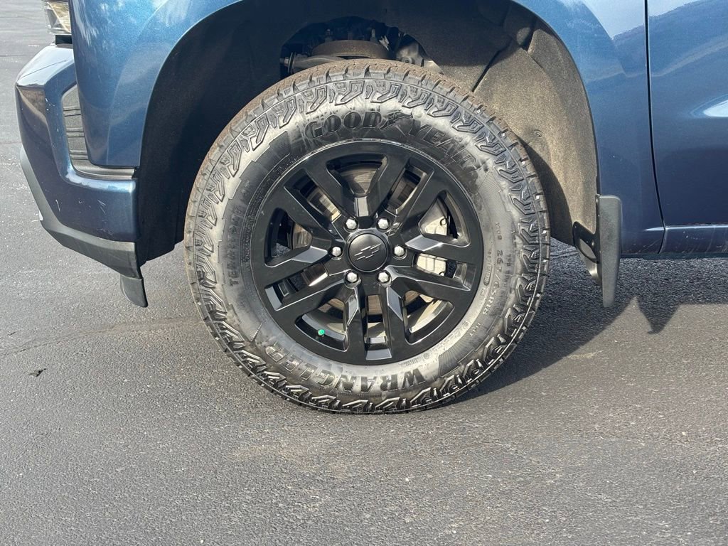 Used 2021 Chevrolet Silverado 1500 RST w/ Convenience Package II image 11