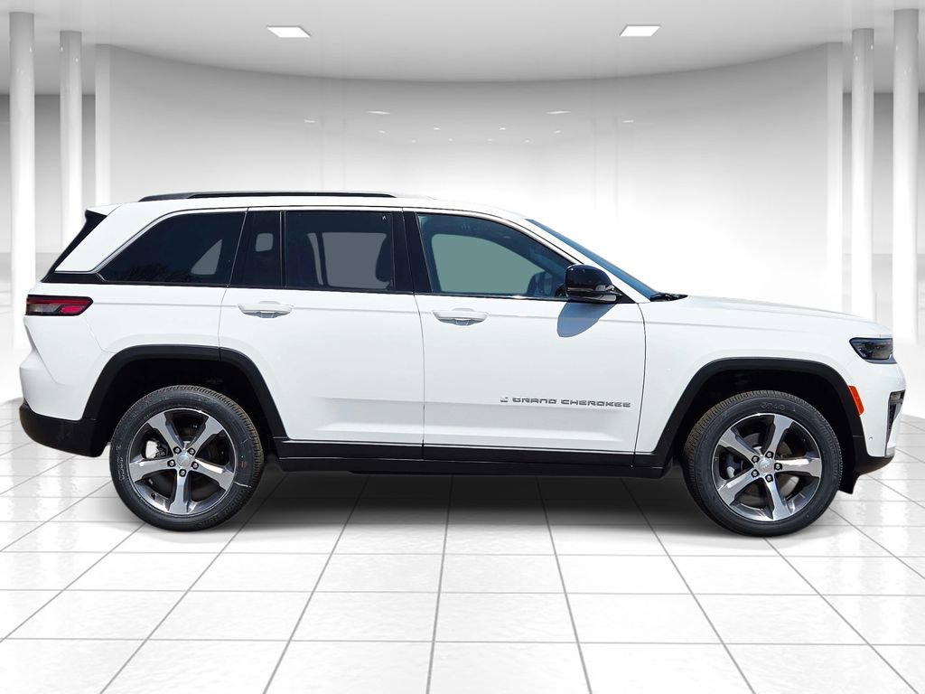 New 2026 Jeep Grand Cherokee Limited w/ Luxury Tech Group II image 2