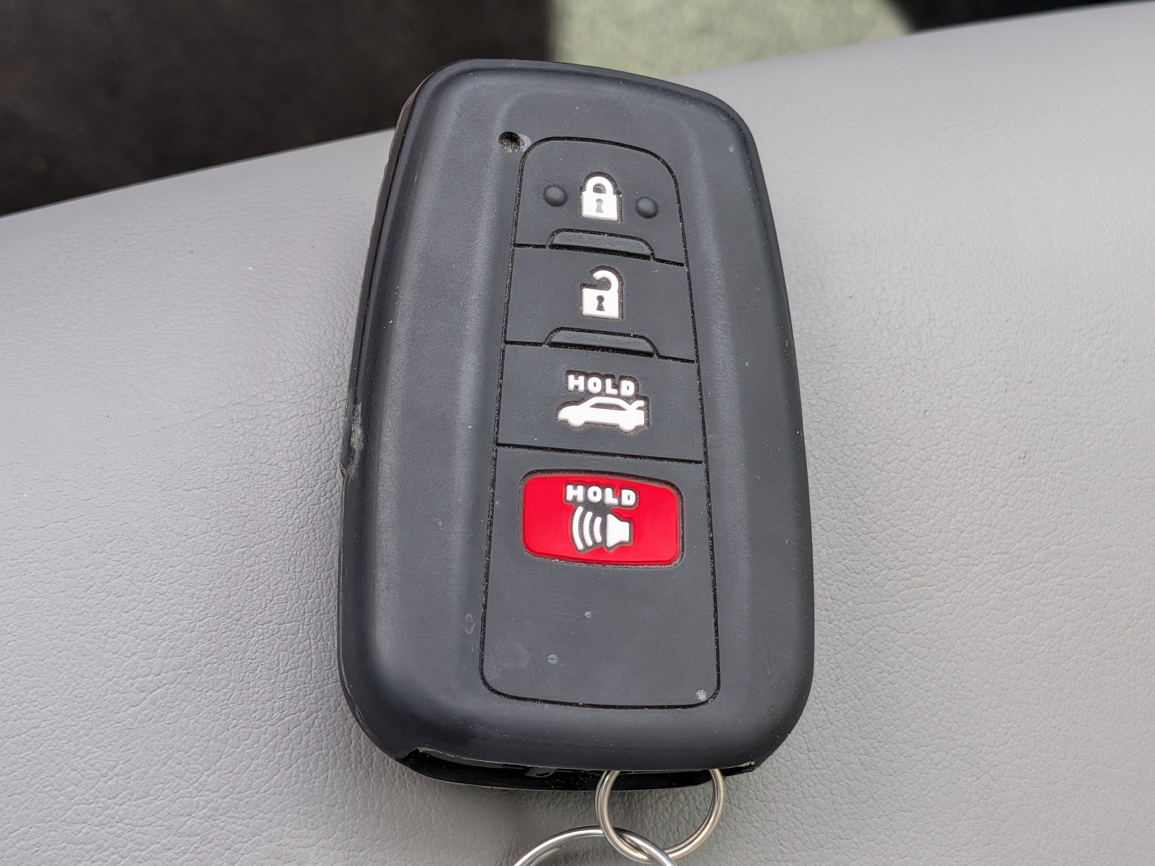 Used 2021 Toyota RAV4 XLE Premium FWD image 34