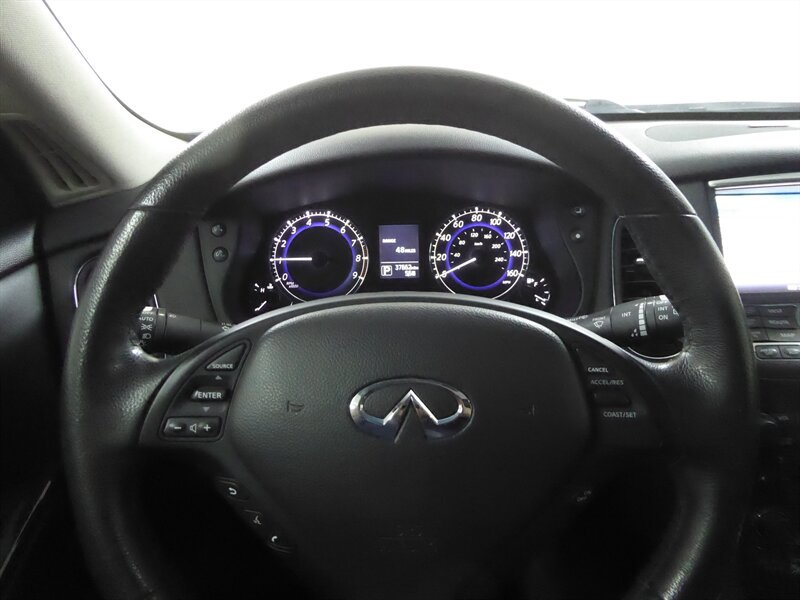 Used 2017 INFINITI QX50 AWD w/ Premium Plus Package image 11