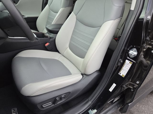 Used 2024 Toyota RAV4 Limited AWD/4WD image 25