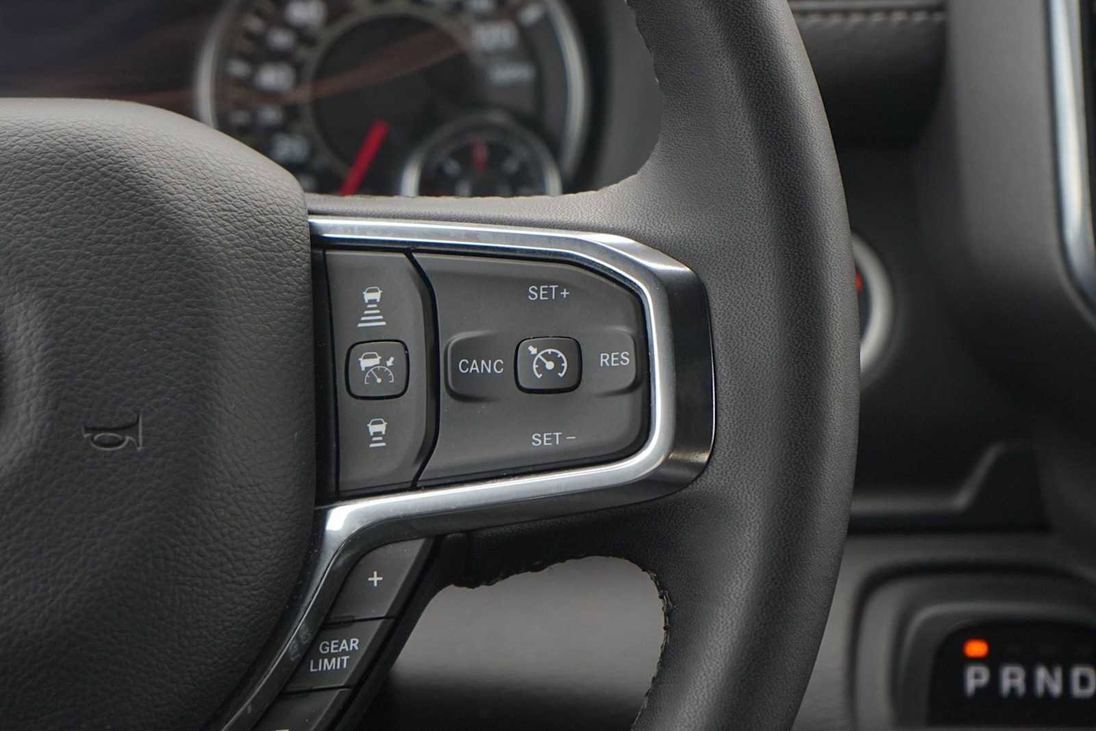 Used 2025 RAM 1500 Laramie AWD/4WD image 18