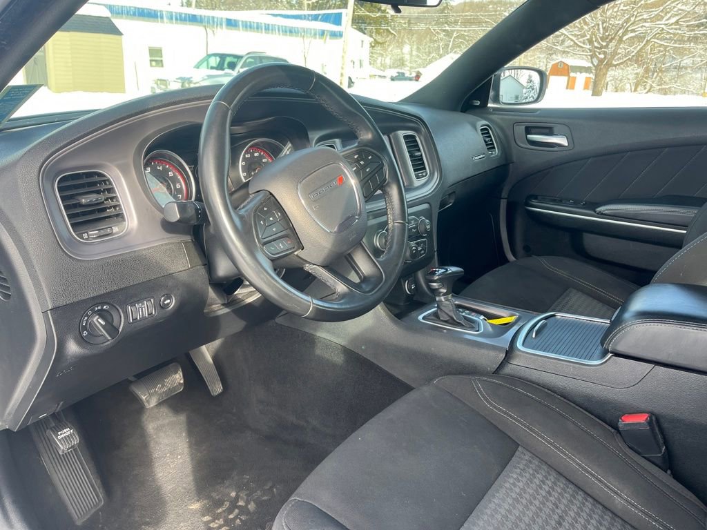 Used 2023 Dodge Charger SXT image 12