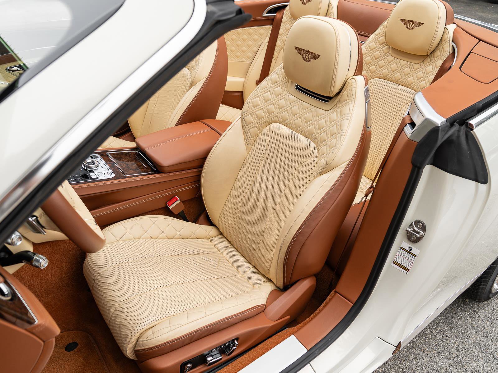 Used 2021 Bentley Continental GT image 4