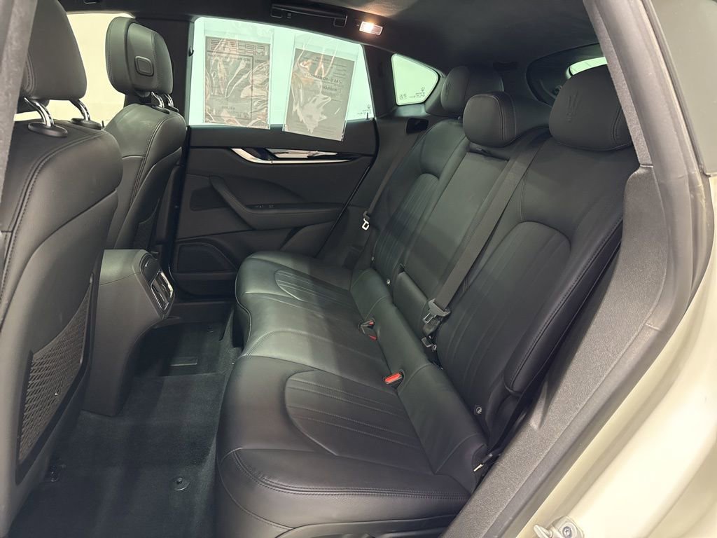 Used 2021 Maserati Levante image 33