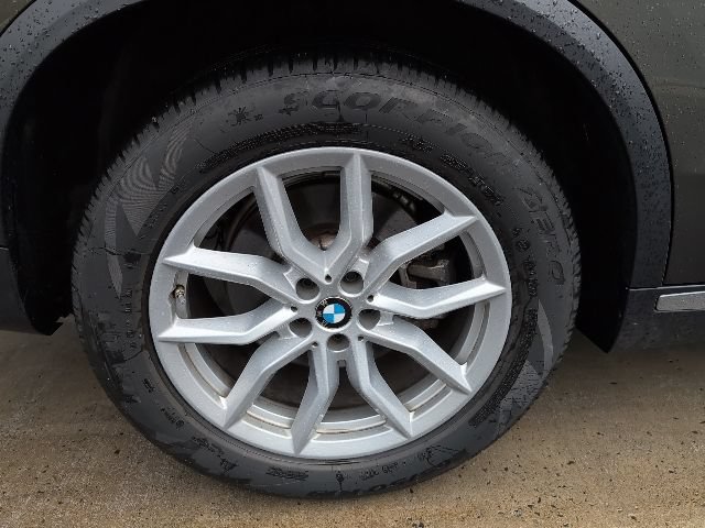 Used 2021 BMW X5 xDrive40i w/ Executive Package 2 AWD/4WD image 6