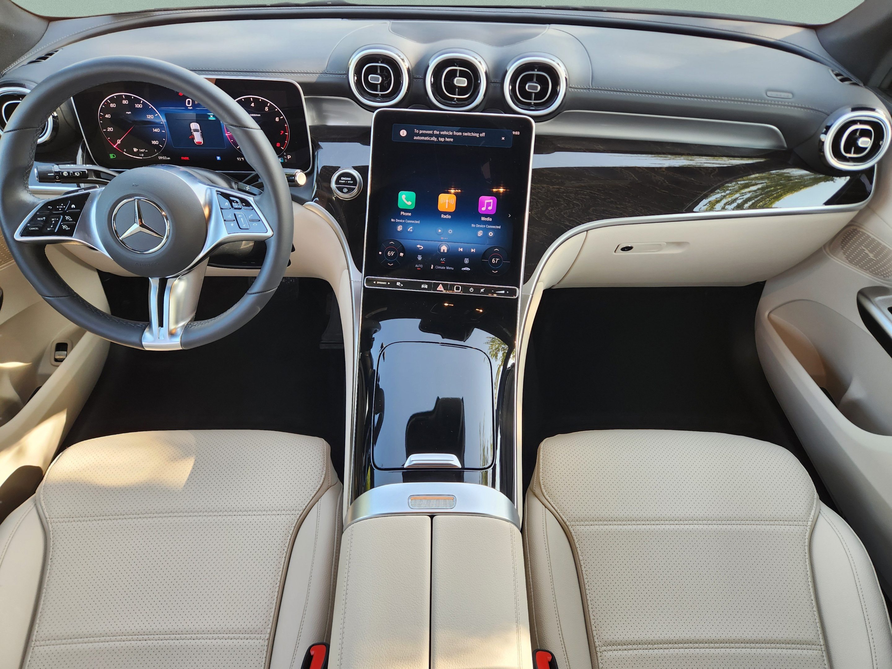 Used 2025 Mercedes-Benz GLC 300 image 20