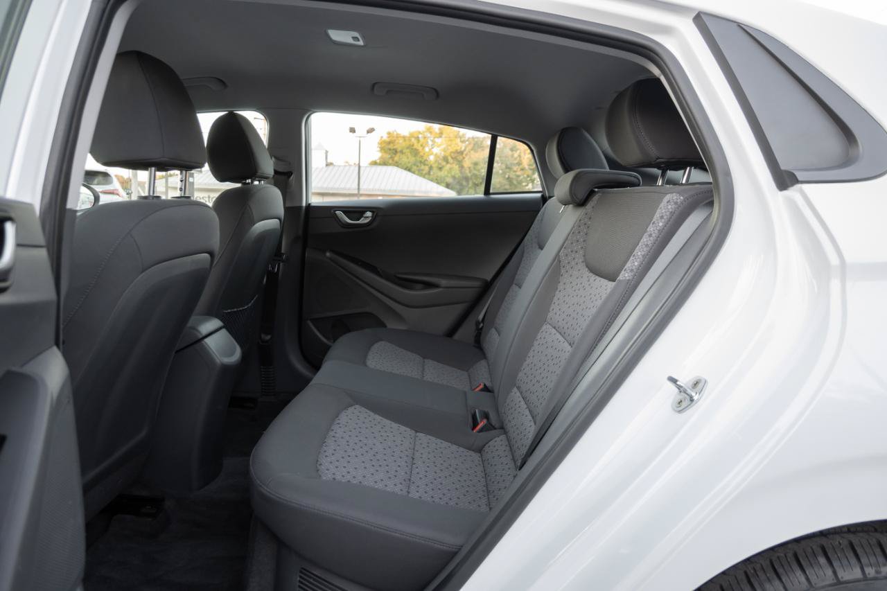 Used 2019 Hyundai Ioniq Blue FWD image 21