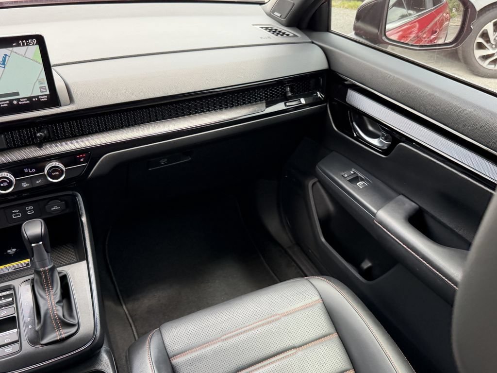 Used 2025 Honda CR-V Sport Touring image 16