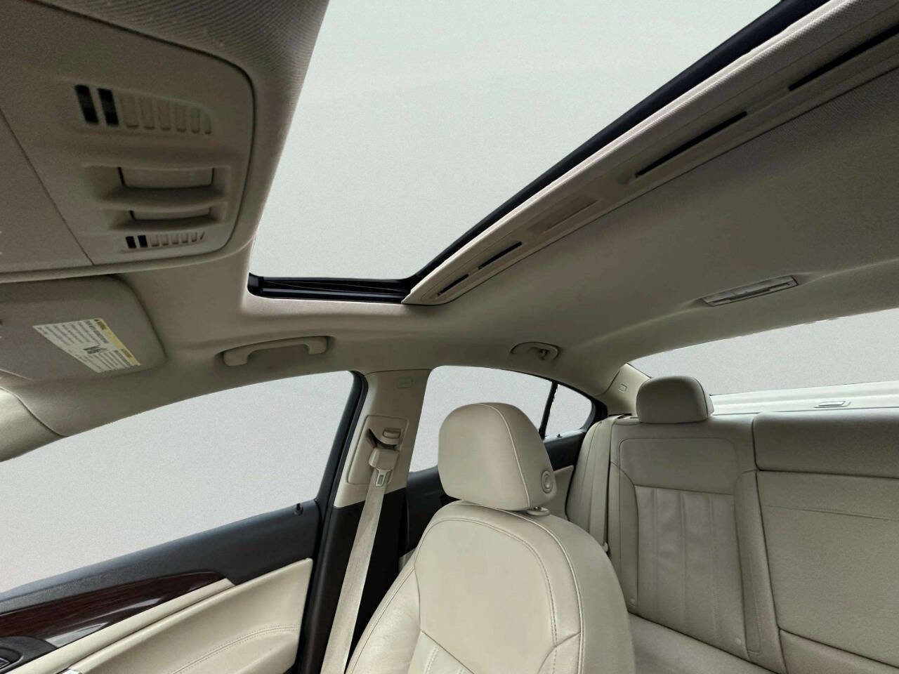 Used 2011 Buick Regal CXL Turbo w/ TO2 Preferred Equipment Group image 34