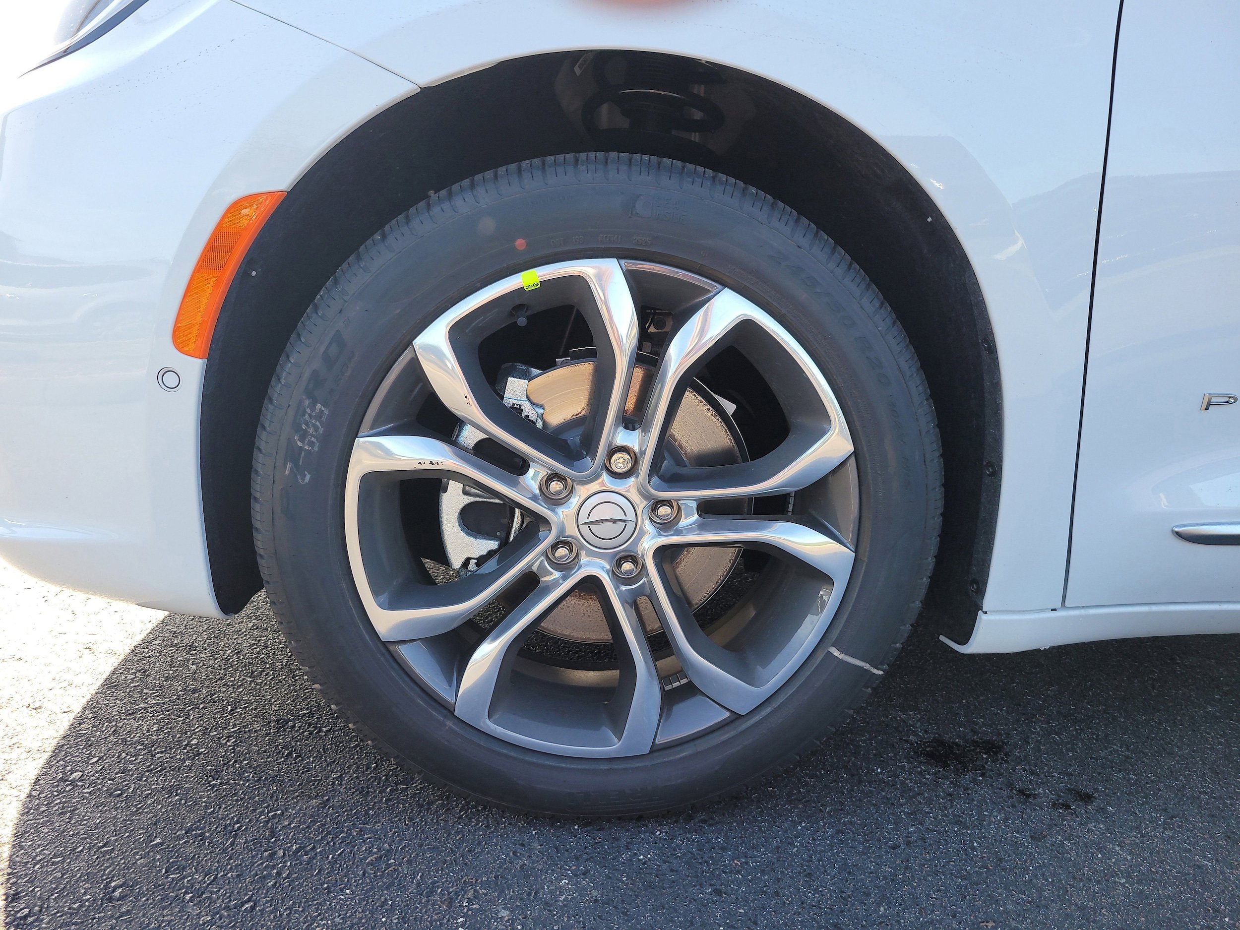 New 2026 Chrysler Pacifica Pinnacle FWD image 10